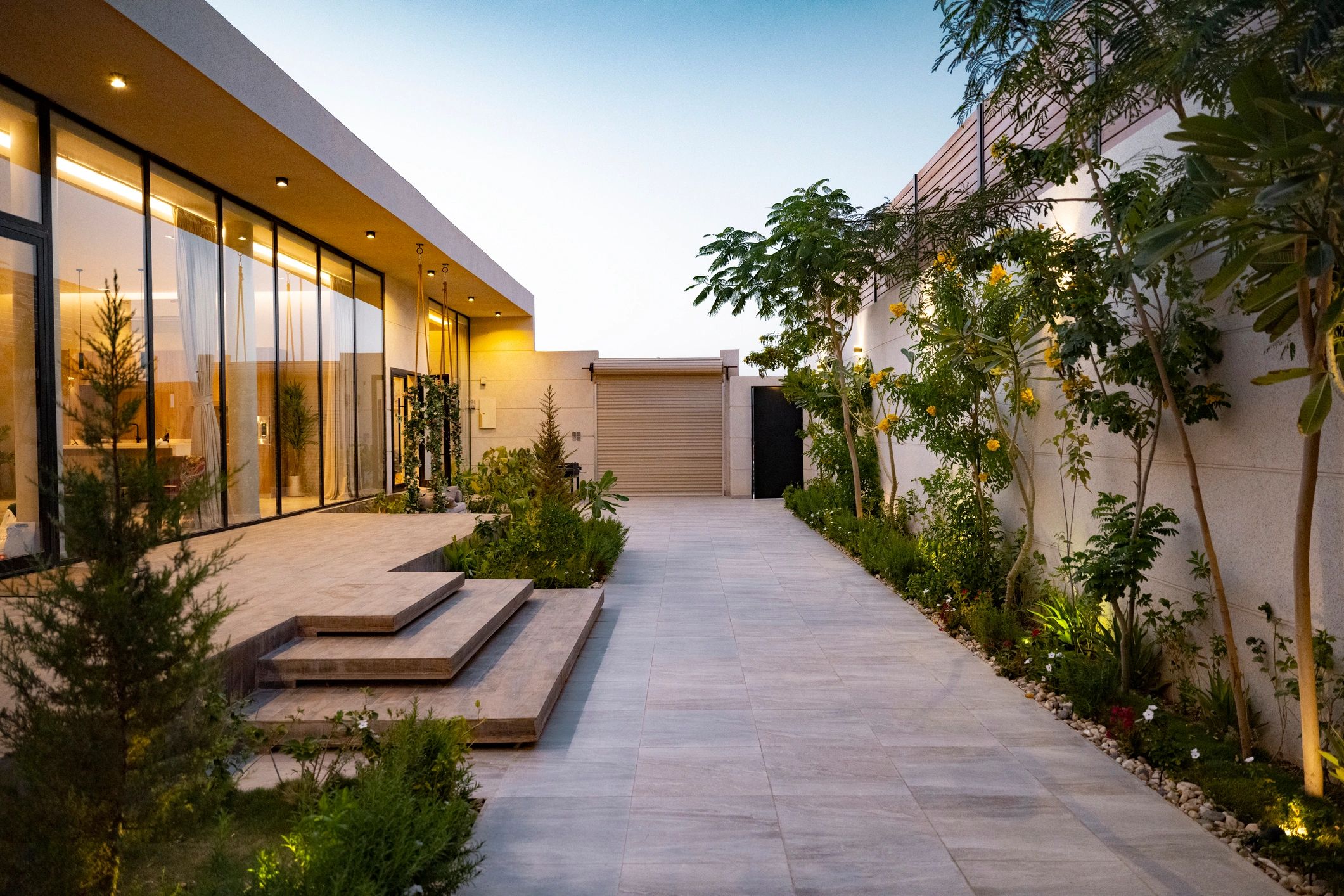 Phoenix Natural Doctor clinic exterior and welcoming entrance